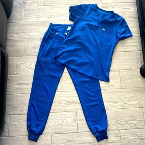 XXS figs set. XXS scrub top and XXS joggers.